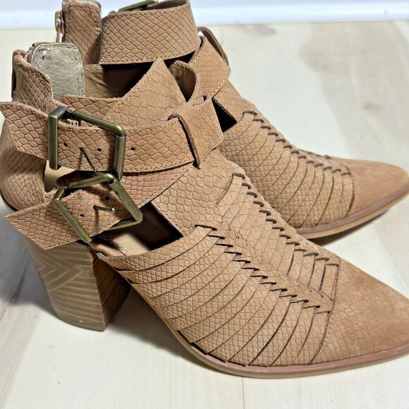 Gianni Bini Wrapped-Up Leather Cut Out Booties Sz 8 casual - Picture 5 of 7